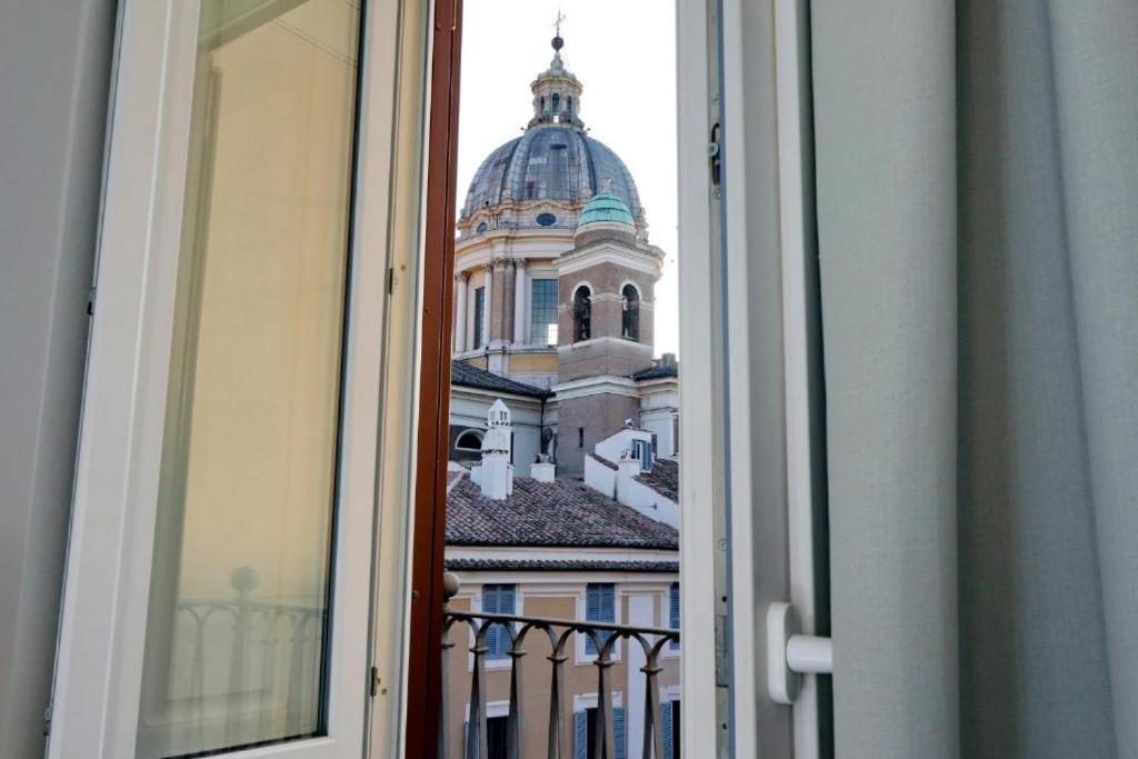 Boutique Suites Della Croce ローマ エクステリア 写真